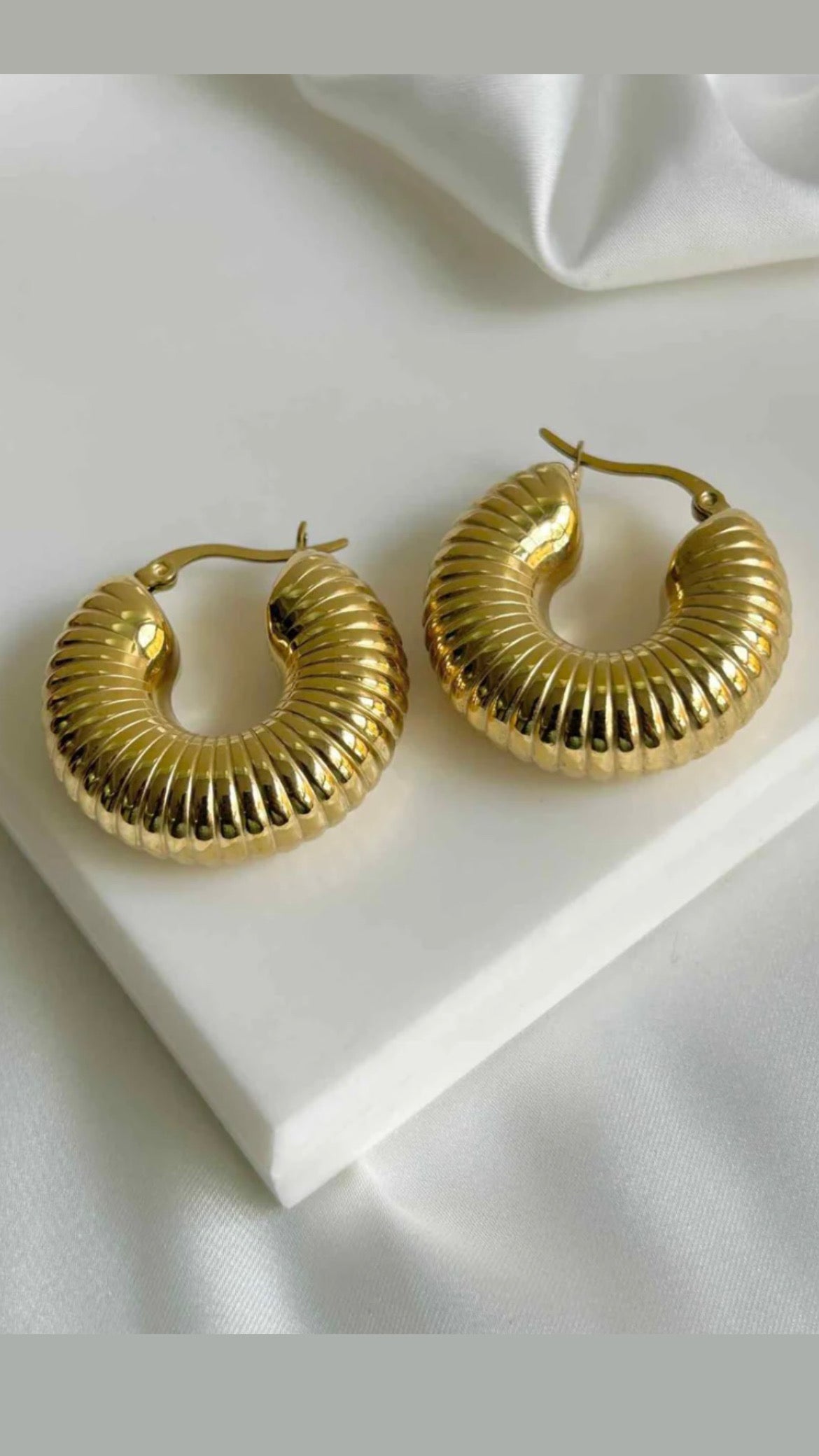 Golden Ribbed Hoops