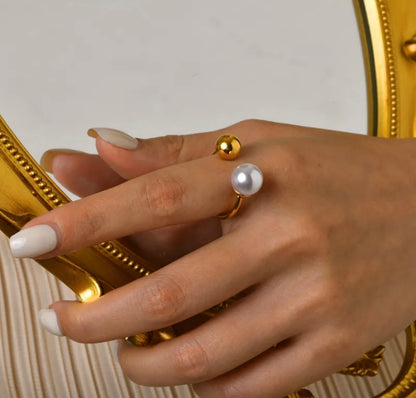 Infinity Gold and White Pearl