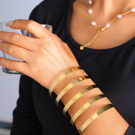 Broad Ribbed Bracelet in Gold ( 14K Gold Plated)