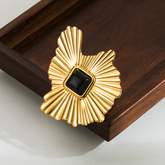 Geometrical Ring with Black Stone in Gold